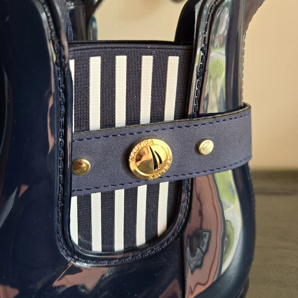 Nautica Rain Boots Sz 8 Navy Blue/White Stripes